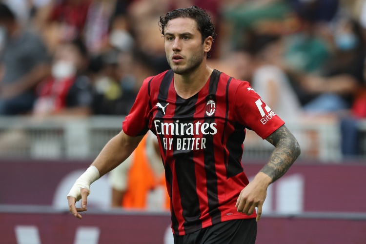 迪马济奥：卡拉布里亚接受帕纳辛奈科斯3年合同，即将自由身加盟