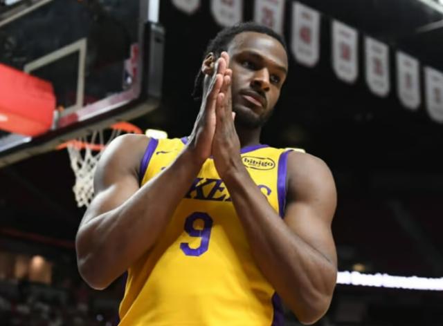 注册投注-球探评布朗尼夏联表现：勉强双向合同 防守吹过头