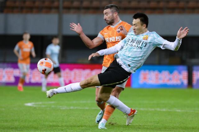 【中超】许东福布斯建功 武汉长江2比1深足止3连败